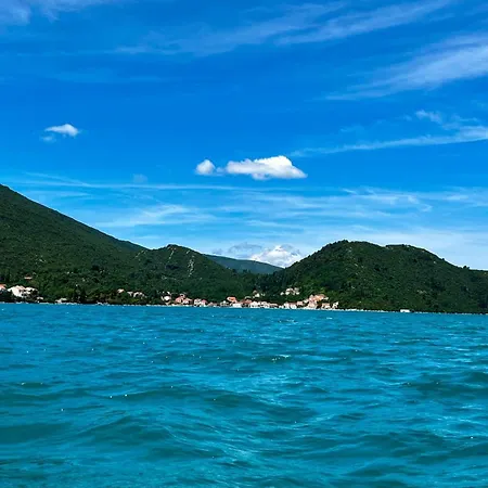 Nyaraló Luka Ston